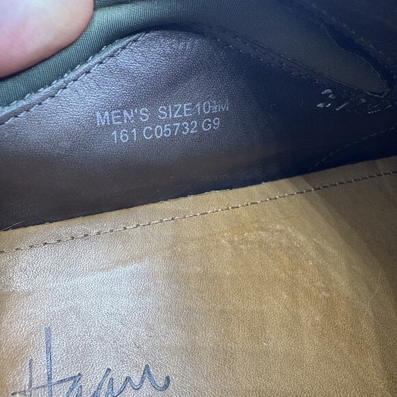 Men’s Cole Haan Air Leather Slip On Size 10.5 M Slip Resisting Soles